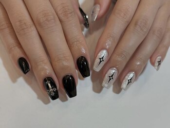 アイネイルズ 天神今泉店(I-nails)/【sana.i】モノトーンY2K