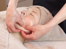 サロンドビューティー 美ふぅ(salon de beauty 美ふぅ)の雰囲気（《北陸初導入》マッサージ大会金メダリスト考案の小顔メゾット。）