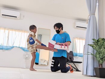 ペガサス トレーニングジム 八尾久宝寺店(Pegasus training gym)/パーソナル家族キックボクシング