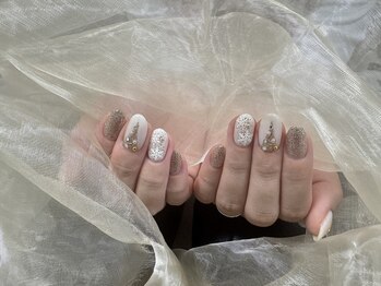 ヒラソルネイル(Girasol nail)