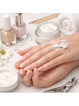 レゴリス ルナ 天神大名(REGOLITH LUNA)の写真/高い技術力であなたの”なりたい”叶えます♪キープ力にも自信アリ◎長さ出しで折れない華やかな指先へ☆