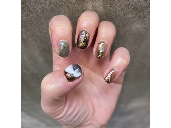 サロンドティス 学芸大学(salon de tis)/ニュアンスネイル