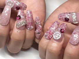 キラキラピンクツイードネイル