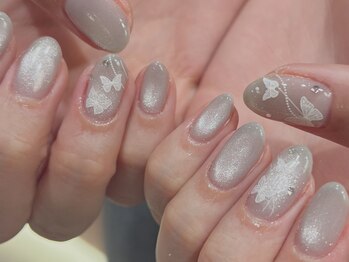 サイン(sin.)/バタフライネイル