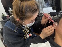 メンズ特有のお悩み『耳毛』の処理や“リラックス耳かき”も人気