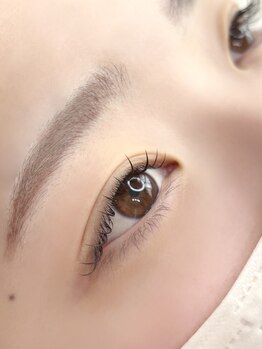 ラッシュ バイ ナナ(lash by nana)の写真/【軽い付け心地とモチの良さから大人気のフラットラッシュ＆話題のLEDフラッシュ！】長さの種類も豊富☆