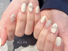 春のクリームイエローネイル