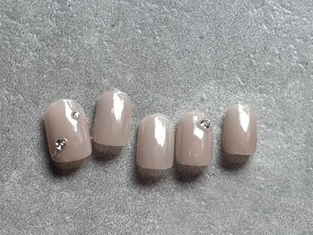 ベージュちゅるんネイル