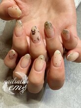 エム(em)/シンプルネイル