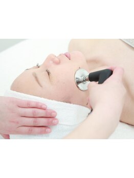 ホウレイ線・たるみ改善！予防ケア