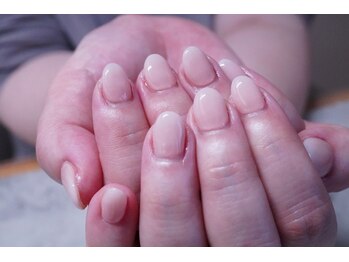 プチリリィ(Petit Lily)/先端ミルキーグラデネイル