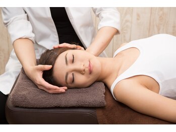 ビューティーモア(more)/骨格から小さいお顔へ