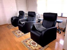 ラズル ダズル(RAZZLE DAZZLE)/ふかふかリクライニングチェア♪