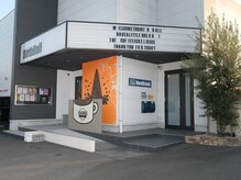 サンシャイン(Sunshine)/当サロンの入り口です