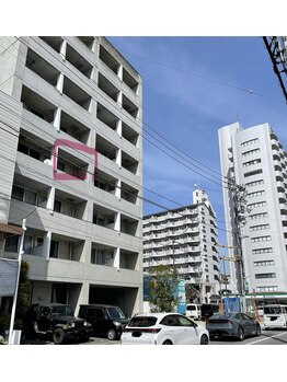 あけくれリラク店/店舗はマンションの4階です。