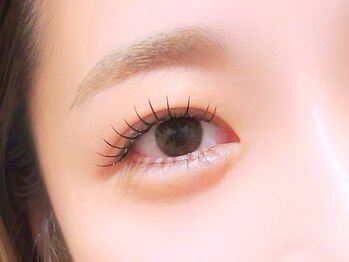 モナ(MoNa)の写真/パリエクを超える最新技術、&Healthyを導入♪持ちが気になる方に◎きれいなまつ毛を長時間キープします☆