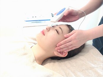 カロンボーテ(Calon beaute)の写真/【当店口コミ人気No.1の毛穴専門コース★】施術を受けた後の結果に大満足すること間違いなし！