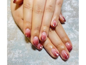 サロン ド リス(salon de LYS)/グラデミラーフレンチ