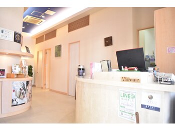 エスティーク 印西ビッグホップ店/入り口の雰囲気