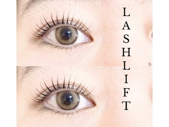 エクラ(Eclat)/ぱっちり束感まつ毛