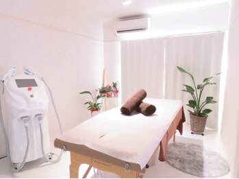 サロン あいん(Salon)/バイマッハ(イオン導入機)