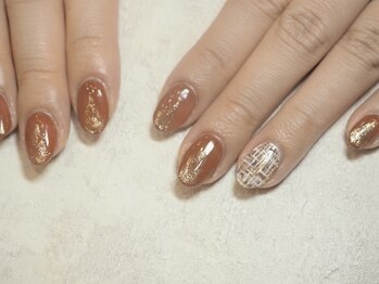 B's amor 大府店 Nail design