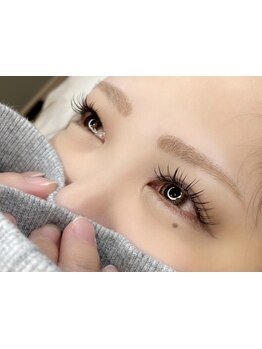 ナチュラル上品な目元にしたい