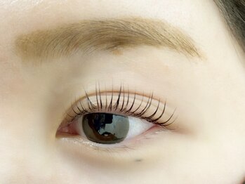 プラスアイ 銀座中央通り店/パリジェンヌ　担当：小川