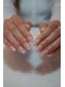 モネ ネイル(mone.nail)の写真/【ワンカラー＋アート2本¥6,000】大人女性に人気の上品ネイル♪爪が薄い方やモチが悪い方にもオススメ◎