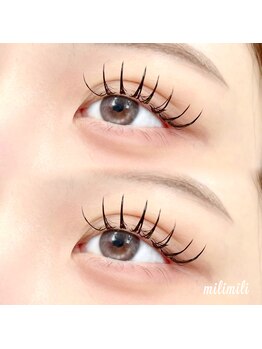 ミリミリ(milimili)の写真/ナチュラルにパッチリ！エクステやまつ毛パーマで流行の束まつ毛♪根元からパッチリ自然な仕上りで持続力◎