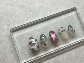 迷彩ネイル