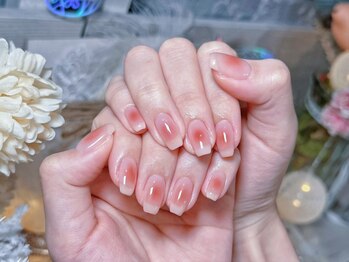 リュクス(LUXE)/ワンホンチークネイル