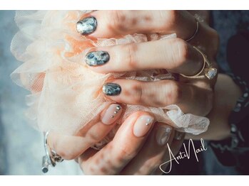 アンティネイル(Anti Nail)の写真/特別な日は、洗練された輝きを♪ワンホン・パーツつけ放題・トレンドアートで周りと差がつく主役級ネイル☆