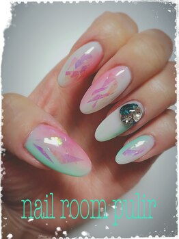 ネイルルーム プリル(Nail Room pulir)/
