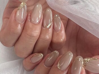 ツボミ(TSUBOMI)の写真/【品格をまとう指先へ】トレンドと上品さを兼ね備えた大人のための洗練ネイル。[ワンカラー/マグネット]