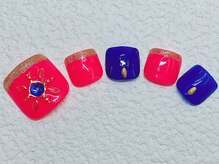 ネイルアンドアイラッシュサロンR/ネオンカラー