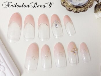 ランディ(nail salon RANDY)の写真/【ご新規様オフ無料☆オフィスネイル¥5900】OLさんも楽しめるシンプルな可愛いデザイン多数あり◎