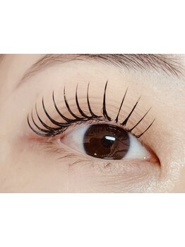 ナチュラル上品な目元にしたい