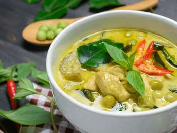 アジアンリラクゼーション ヴィラ 大橋店(asian relaxation villa)/タイ料理：ゲーンキャオワーン