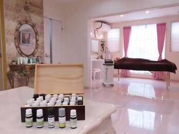 カラークリエーション(COLOR CREATION)/貴女に合うアロマ精油を選びます