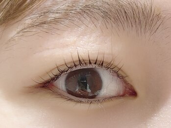 スリーラッシュ エルフネイル(threelash elf.nail)/まつげパーマ