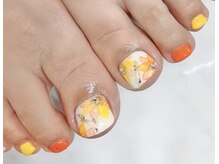 アリイネイルズ(ALII Nails)/水彩フラワーフットネイル