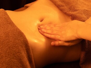 ムーン(MOON)/おなかオイル、今年スタート！