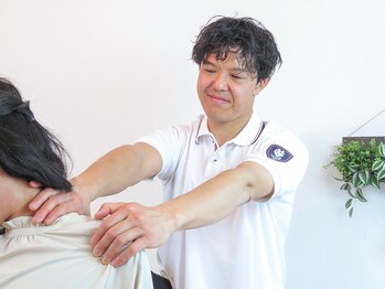 くぼてらたかひろ ボディメンテナンス(BODY MAINTENANCE)/猫背解消！手の負担も軽減