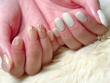 サニーデイズ ネイルアンドビューティー 曙橋店(SunnyDays Nail&Beauty)/クリア×ゴールド×アイボリー