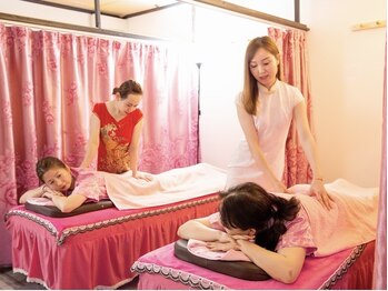 忍冬(スイカズラ)/全身をもみほぐし