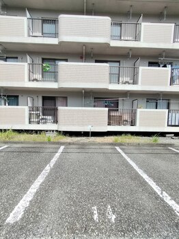 健美/お車はこちらへ