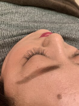 フリルアイビューティ 豊中店(Frill Eye Beauty)/