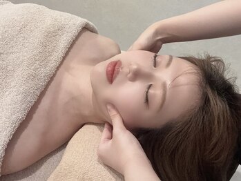 ビーキュート 神戸元町店(BE-CUTE)/小顔コルギ