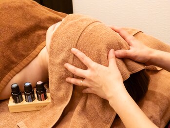 フォリオラ(Folivora)/アロママッサージ